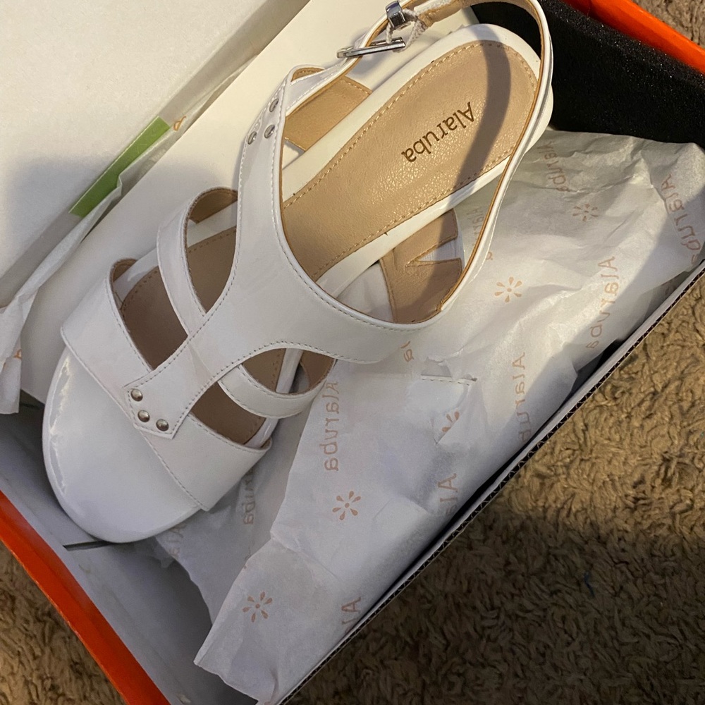 White sandals with heel